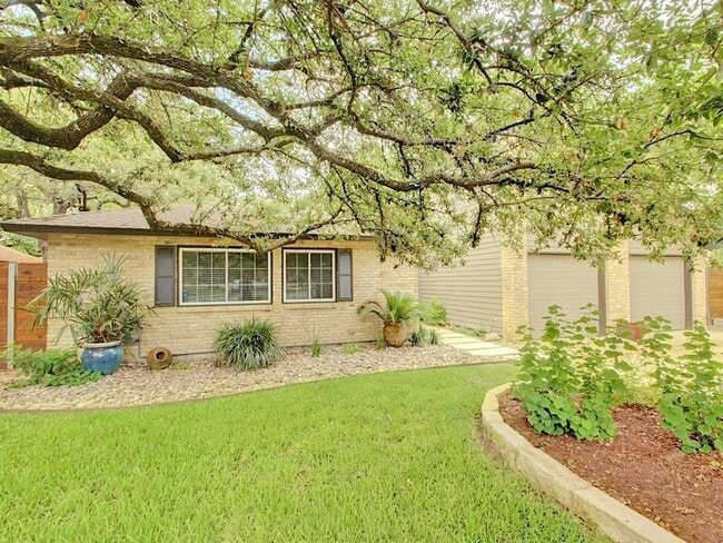 Photo - 3607 Summit Bend