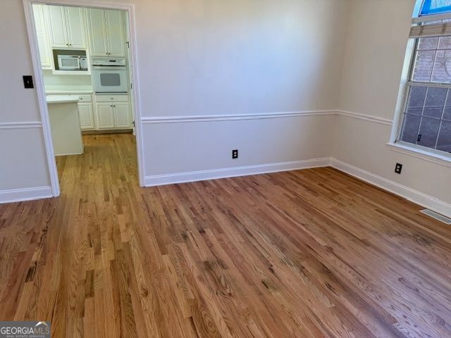 Photo - 128 Russell Dr