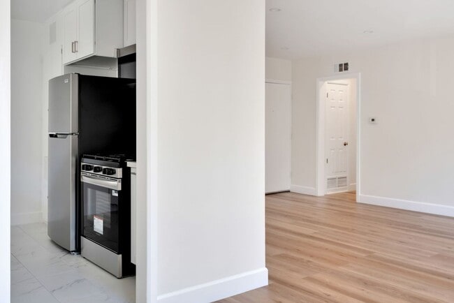 Photo - 1417 S Holt Luxury Investments LLC