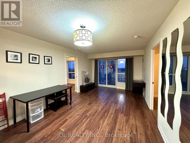 Photo - 151 Village Green Square Unit 1804