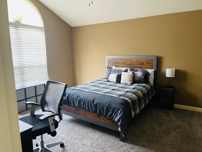 Photo - 2012 Airborn Dr