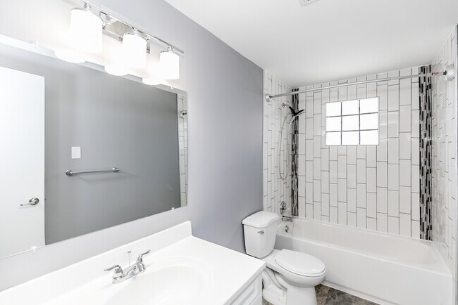 Photo - 2 Bedroom Apartment for Rent – Great Locat... Unit 1