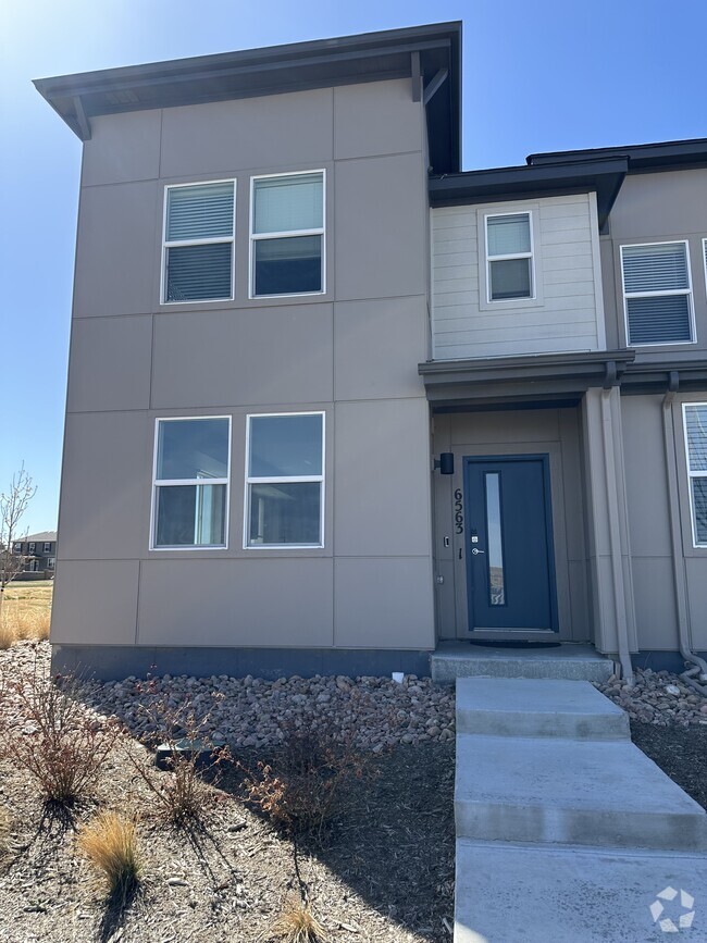 Building Photo - 6563 N Danube Way Rental
