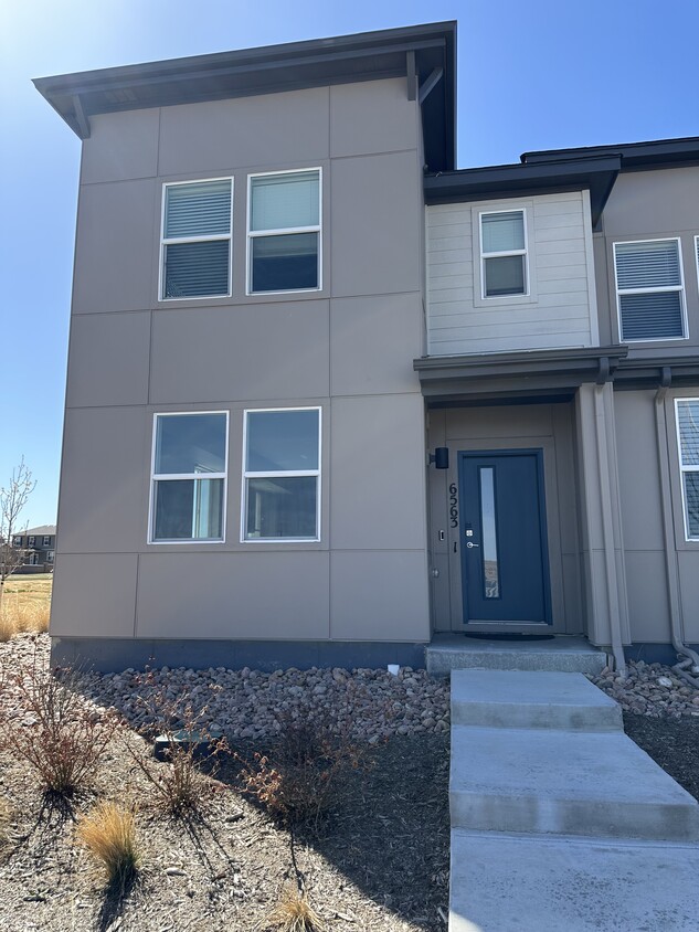 Photo - 6563 N Danube Way (Denver, CO)