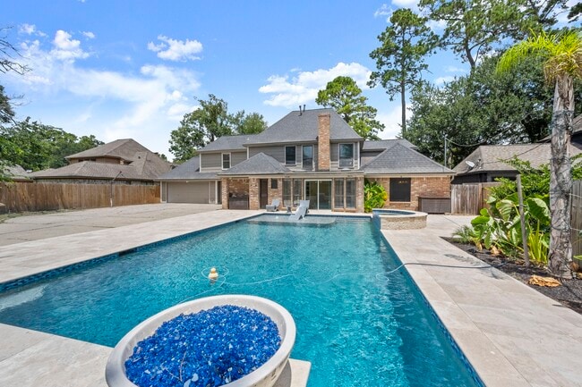 Photo - 17627 Macrantha Dr