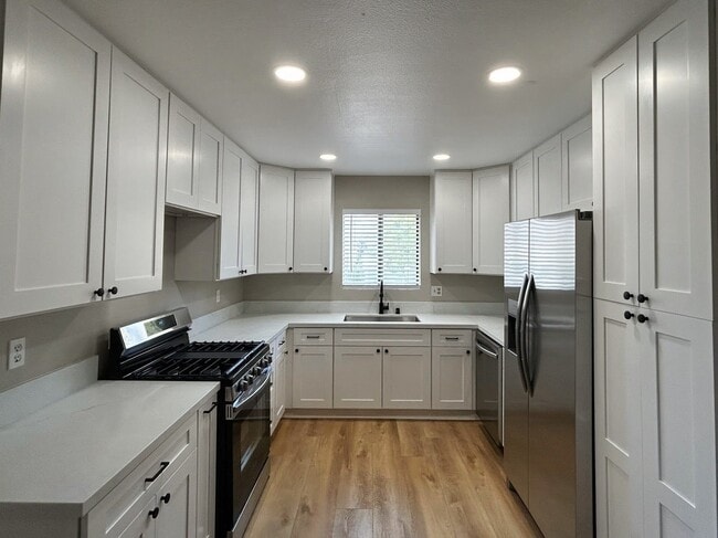 Photo - 71984 Sunnyslope Dr