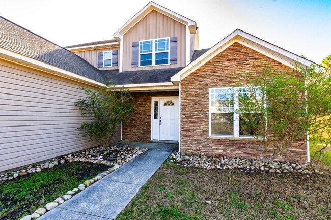 240 Everett Yopp Dr
