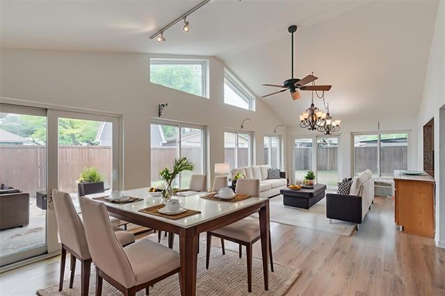 Building Photo - 1441 Everglades Dr