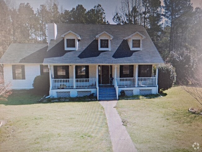 Building Photo - 4 bedroom 2 bath in Northport $2,000.00 Rental
