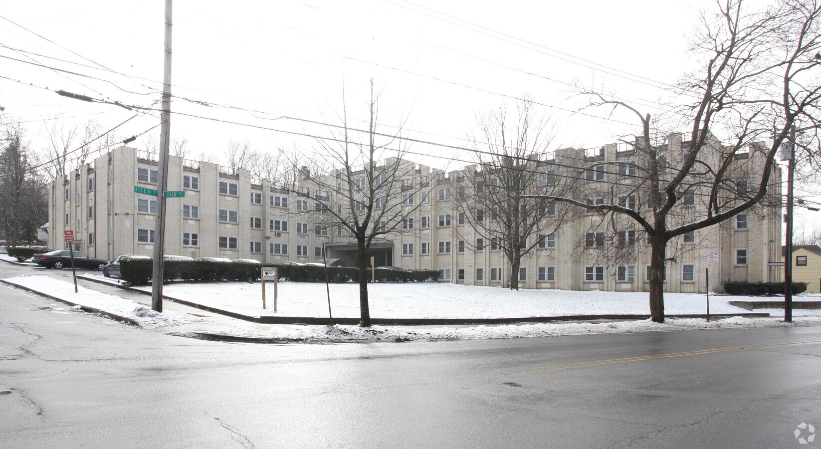 Windsor Oaks Apartments - Windsor Oaks Apartments