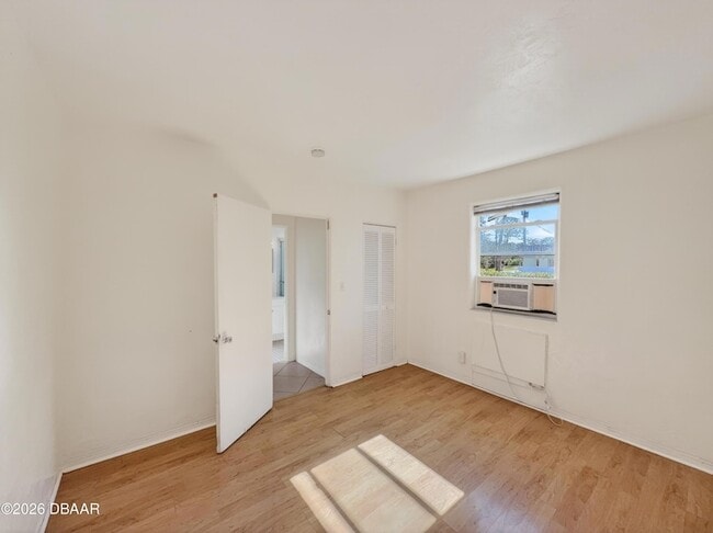 Photo - 5018 S Ridgewood Ave Unidad 2