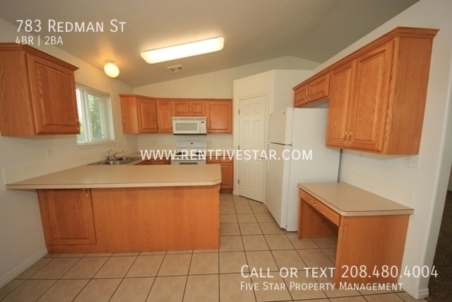 Photo - 783 Redman St