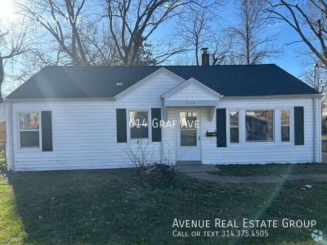 Building Photo - Charming 3-Bedroom Gem on Graf Ave – Cozy ... Rental