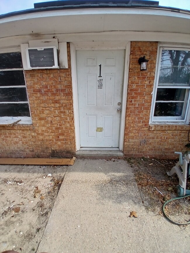 Building Photo - 6308 1st St Rental