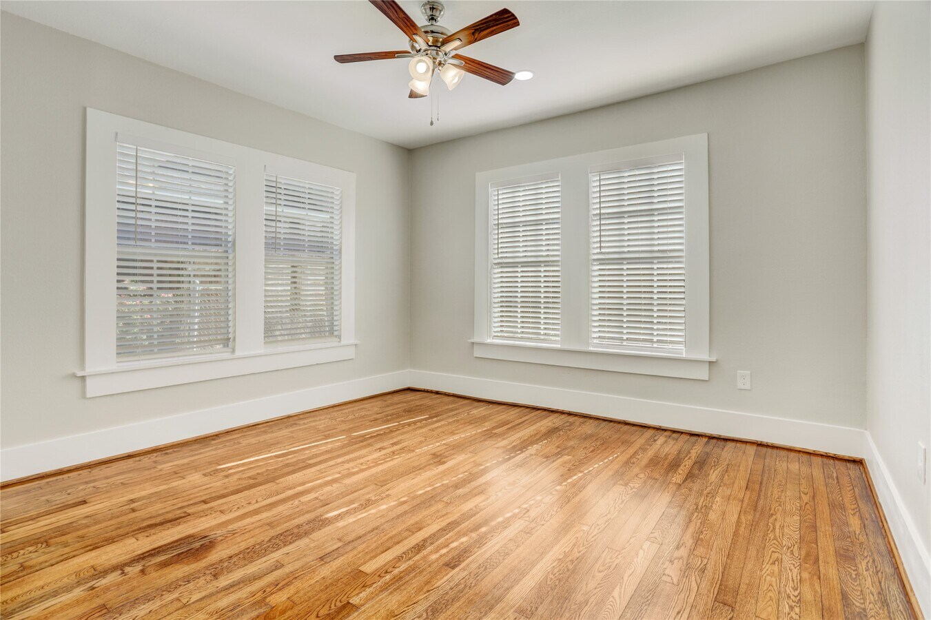 Photo - 4314 Bell St