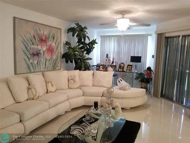 Building Photo - 650 SW 138th Ave Rental