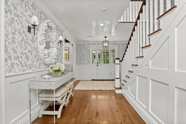 141 W Norwalk Rd
