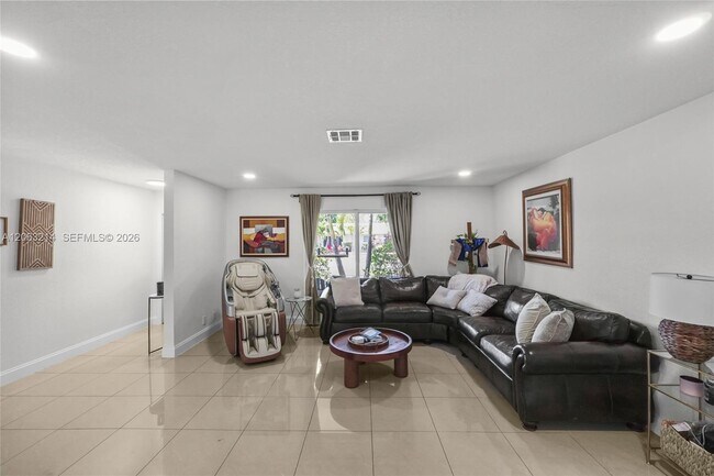 Photo - 3701 NW 114th Ave