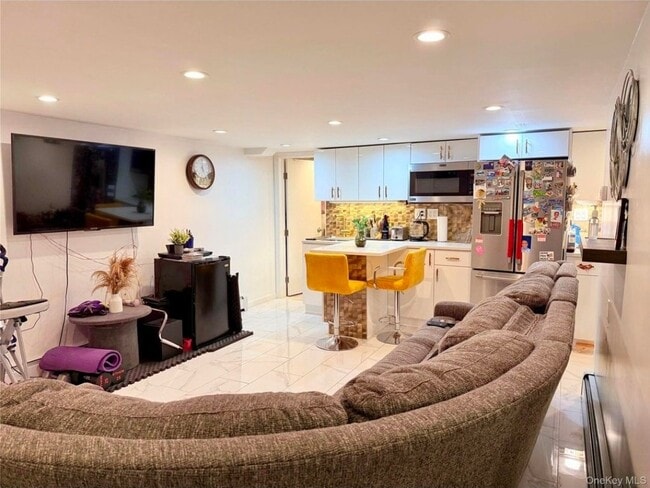 Photo - 660 Williams Ave