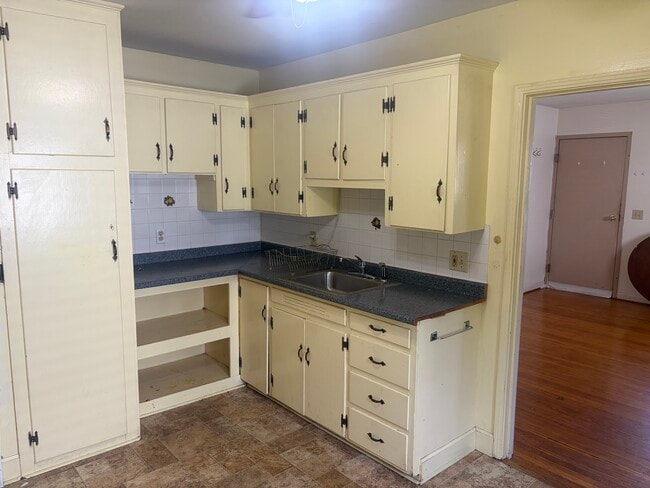 Photo - 214 W Filbert St Unit Lower East #1