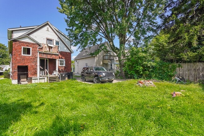 Photo - 3555 W 67th St Unidad Upstairs