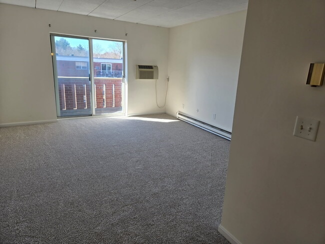 Photo - 65 Webster St Unidad 307