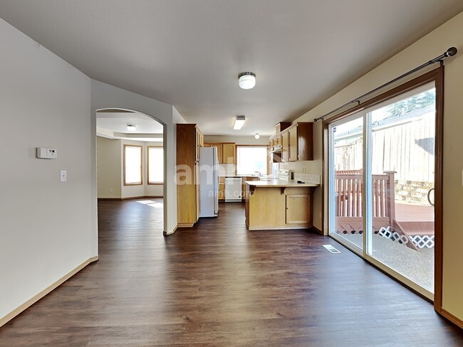 Photo - 1513 201st St E