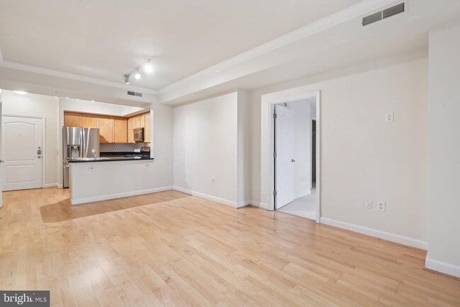 Building Photo - 1441 Rhode Island Ave NW Unit M06