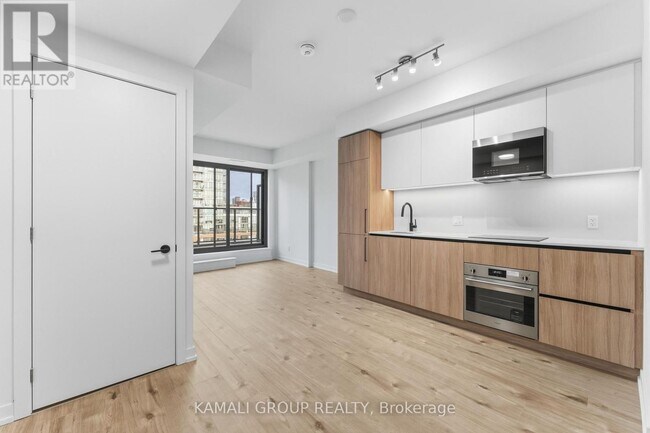 Photo - 35 Parliament St Unité 806