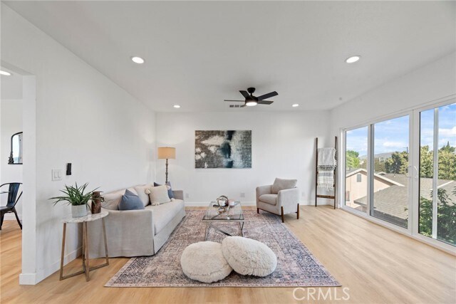 Photo - 357 Cornwell St