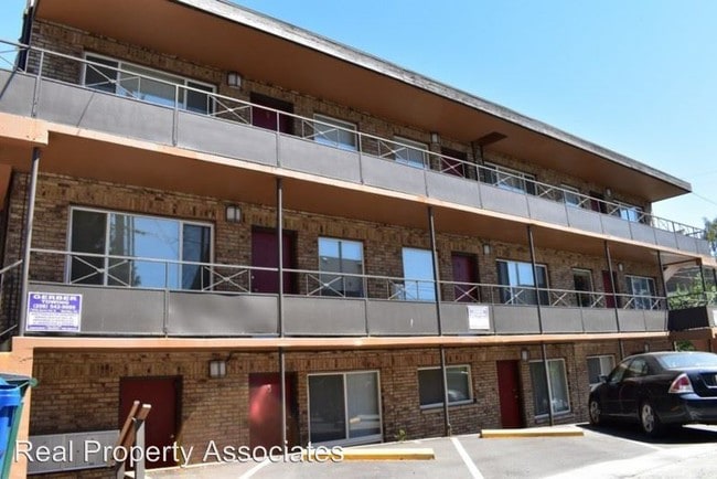 Photo - 1212 E Howell St