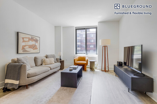 Building Photo - 4-75-75 48th Ave Rental