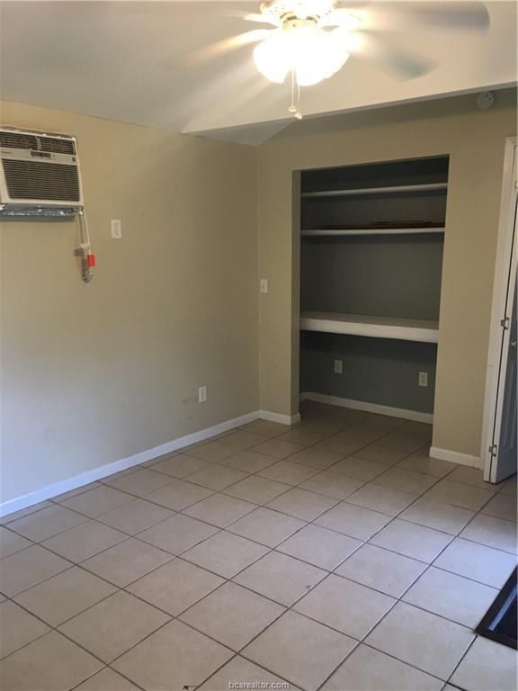 Photo - 500 Nagle St