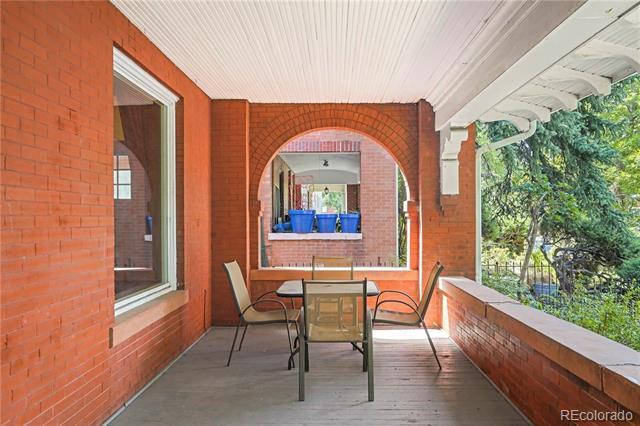 Photo - 840 Emerson St