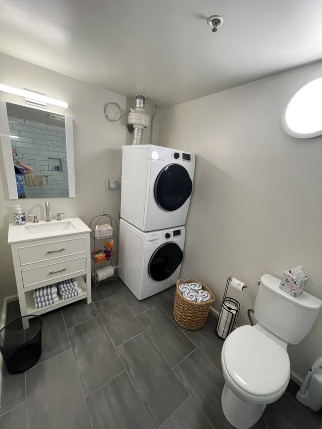 Washer and Dryer - 116 S Gay St Unit Sterchi Lofts