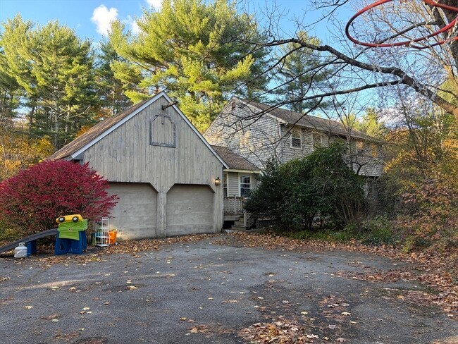 Photo - 131 E Washington St