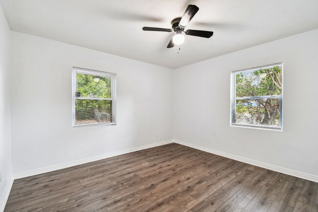 Photo - 3606 Jammes Rd