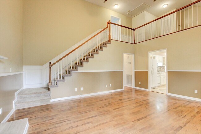 Photo - Two Story Home With Fireplace and Basement In Marymont