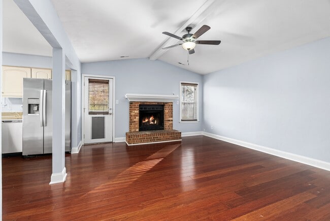 Photo - 1305 Eaglewood Dr