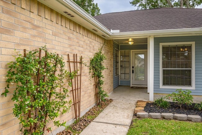 Photo - 604 Spring Breeze St