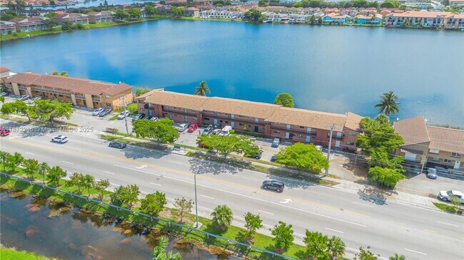 2790 W 60th St Unit 00