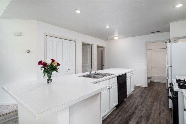 Inman Parkway Apartments