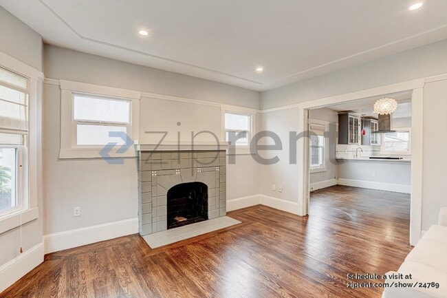 Photo - 5624 Market St