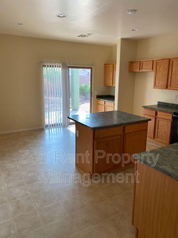 Photo - 4569 E Sundance Ave