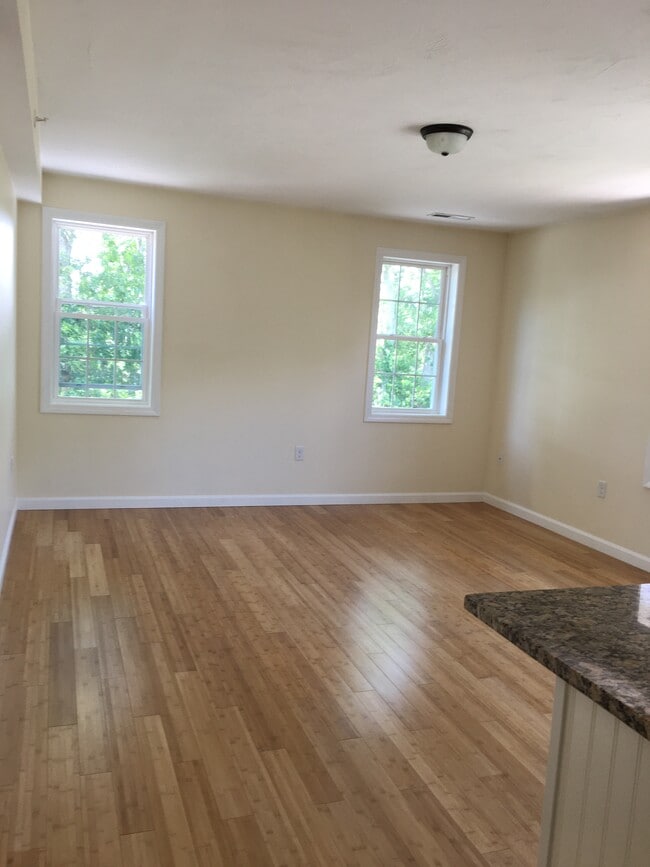 Living rm area - 12 Cranberry Rd Unit 1