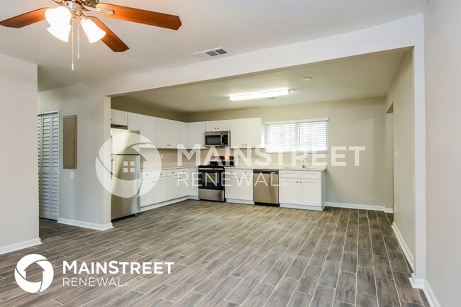 Photo - 3715 Meadowview Dr