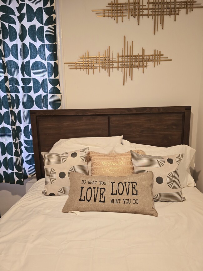 Photo - 6426 S Green St Unit #1