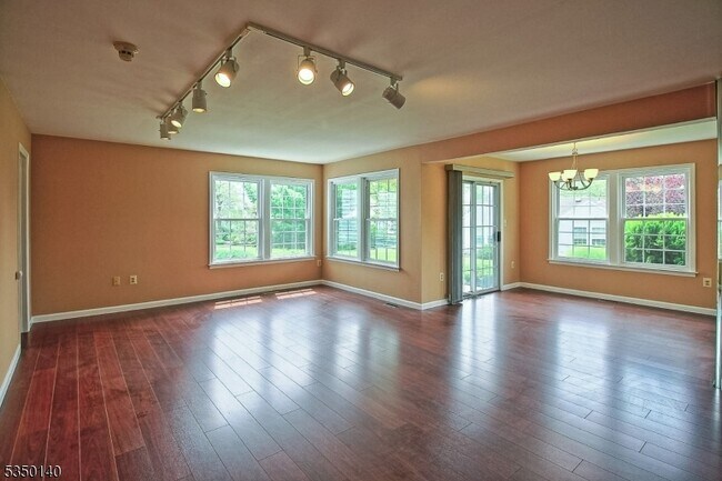 Photo - 2A Bristol Ct