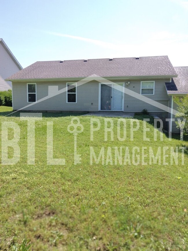 Photo - 3 Bedroom 2 Car Garage Duplex in Branson