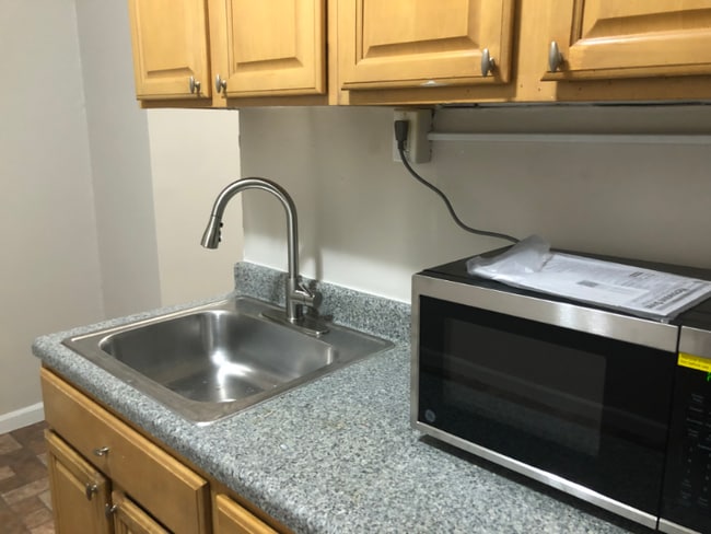 Photo - 165 W 48th St Unit 1